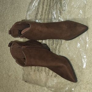 Ginnee Block Heeled Bootie